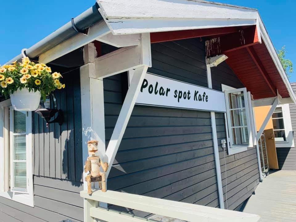 Готель Polar Spot Camping Nygardsjoen Екстер'єр фото