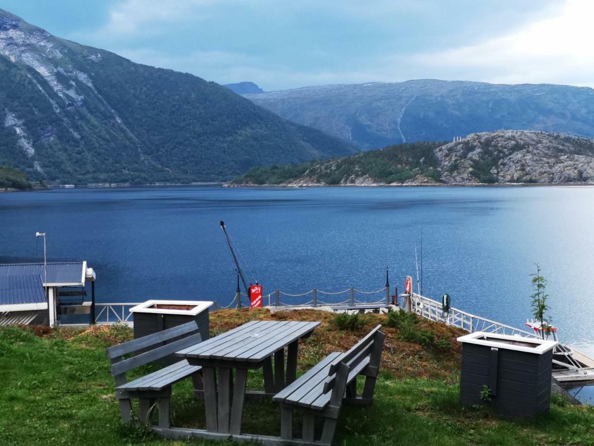 Готель Polar Spot Camping Nygardsjoen Екстер'єр фото